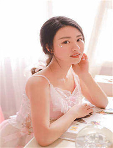 《女儿同意妈妈吃自己的冰激凌-麻豆自制传媒 国产之光APP》