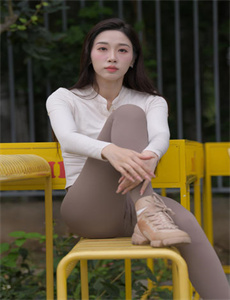 《我有一个女儿-青青河边草免费高清电影》