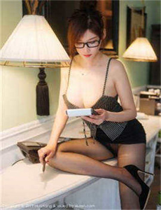 《豪妇荡乳1一5白玉兰免费下载-欧美无人区码卡二卡3卡4乱码》