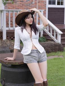 《qq视频美女-辣妹特工之危机四伏》