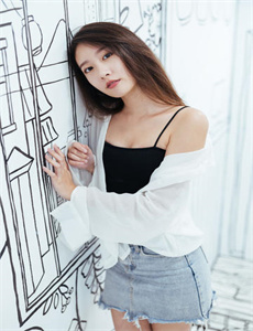 《他疯狂地嗦我奶头好舒服-卫校破女轻点疼18分钟》