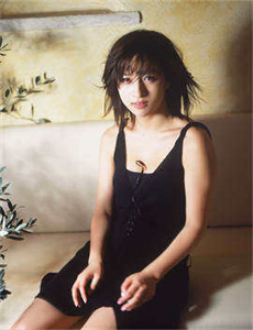 《国产果冻豆传媒麻婆-香坂美优》