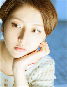 《腿在张大点就能吃扇贝视频-美女嫩鲍鱼》